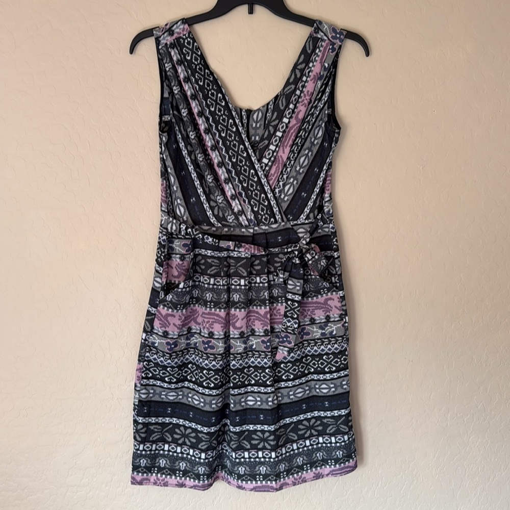 Viereck, medium, sleeveless wrap style dress w/ zipper back